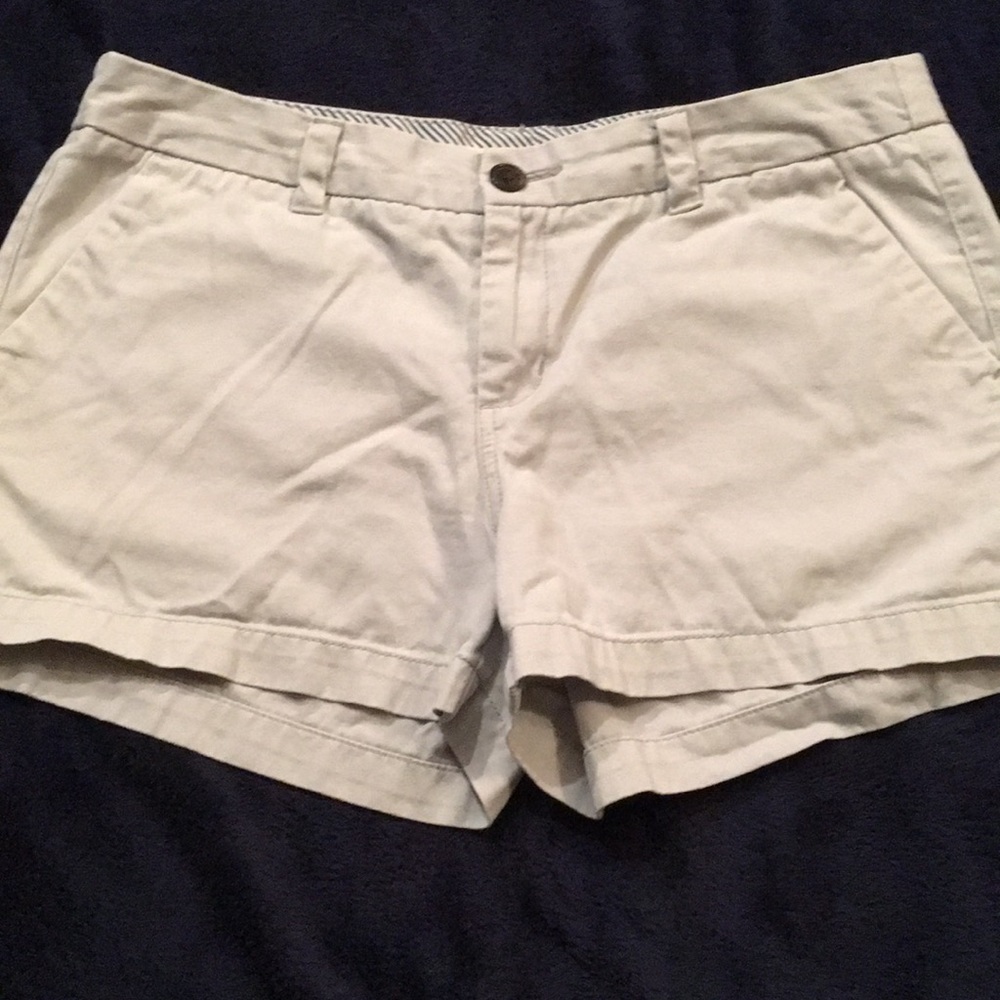 Merona Women’s Khaki Short Shorts Size 8